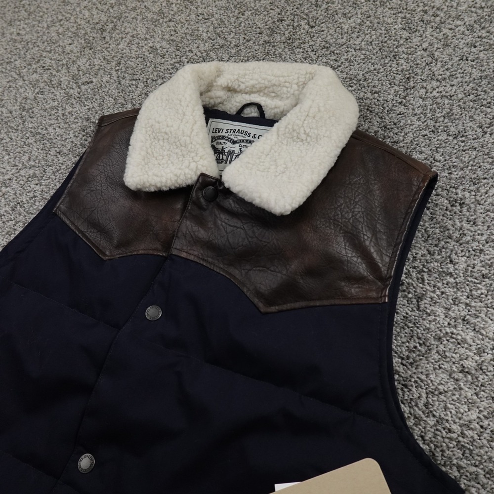 NEW Levis Vest Mens S Blue Western Sherpa Collar Puffer Jacket Coat Rodeo Cowboy